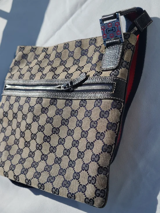 Authentic Gucci Messenger Bag - Picture 11 of 16